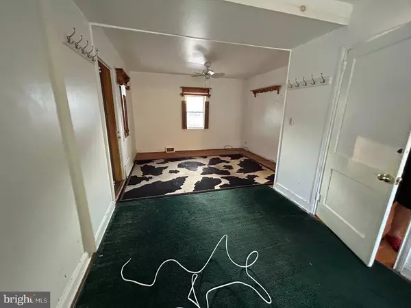 201 E PARK PL, Newark, DE 19711