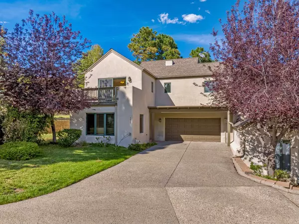 5080 Eaton PL, Los Alamos, NM 87544