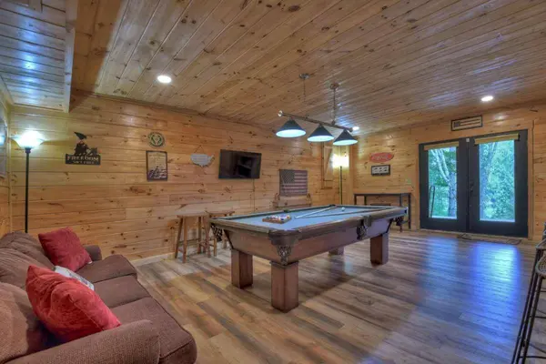 352 Ernest Alta CIR #3, Blue Ridge, GA 30513