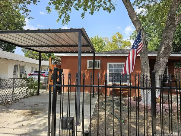 327 MADERO ST, San Antonio, TX 78207-7640