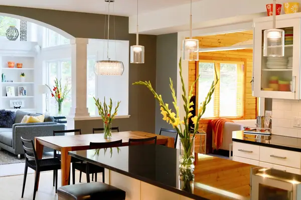 7122 Bunker CT, Eden Prairie, MN 55346