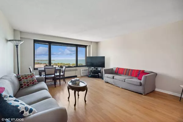 3100 N Lake Shore Drive #1910, Chicago, IL 60657