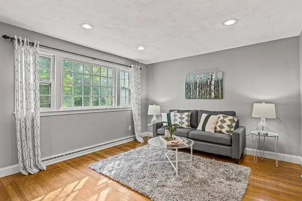 3 Sandberg Rd, Billerica, MA 01821