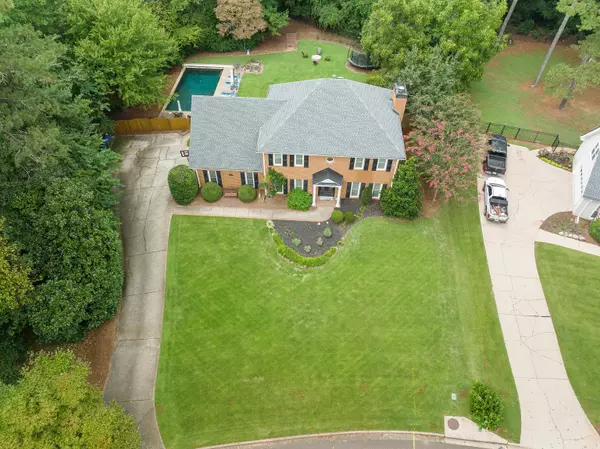 155 Oak Knoll WAY, Roswell, GA 30075