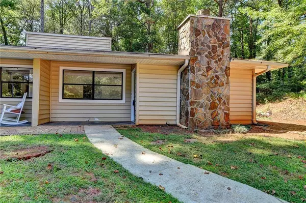 5385 Lambert DR #B-8, Norcross, GA 30093