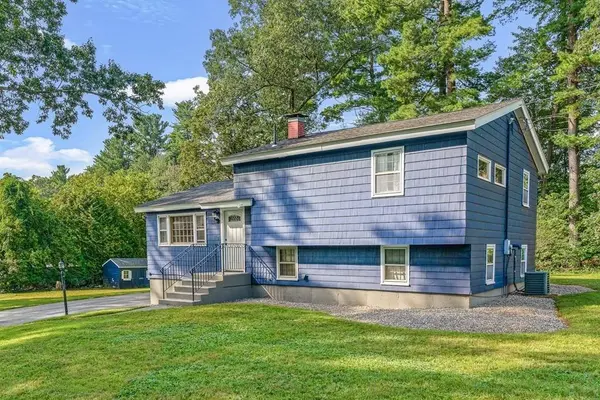 3 Sandberg Rd, Billerica, MA 01821