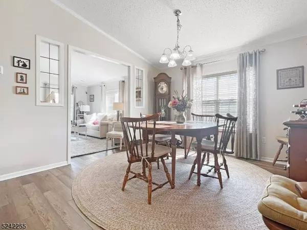 2 Caroline Drive, White Twp., NJ 07823