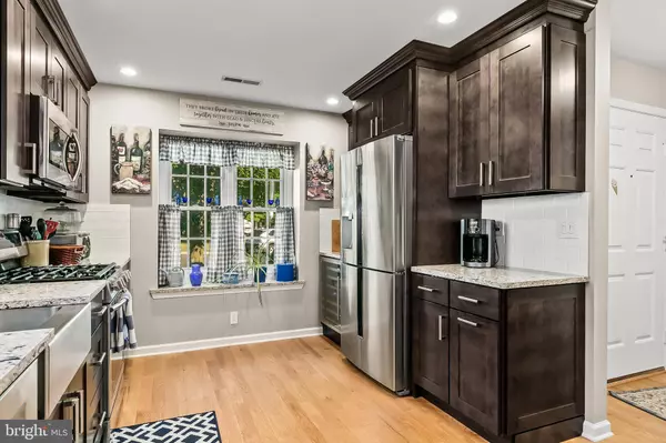 10 PANORAMA CT, Mount Laurel, NJ 08054