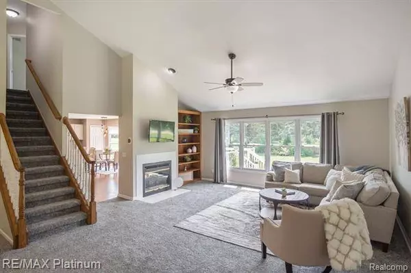 12645 Ann Lynn Drive, South Lyon, MI 48178