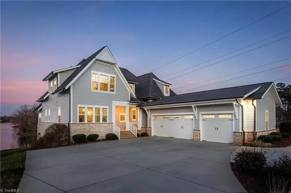 9110 Greenwood RD, Statesville, NC 28625