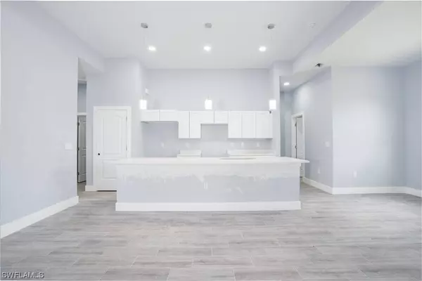 2712 21st ST W, Lehigh Acres, FL 33971