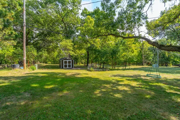 1037 W Wisconsin Street, Portage, WI 53901