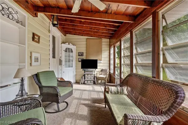 1915 26th ST, Cuyahoga Falls, OH 44223