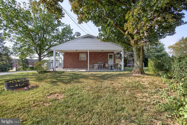 1 ELLEN DR, Enola, PA 17025