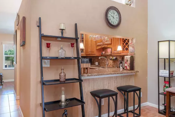 408 Freedom CT, Deerfield Beach, FL 33442