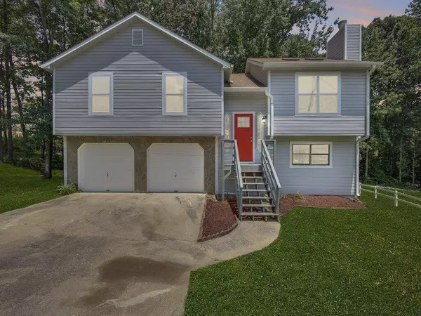 1555 Olde Oak DR, Lithia Springs, GA 30122