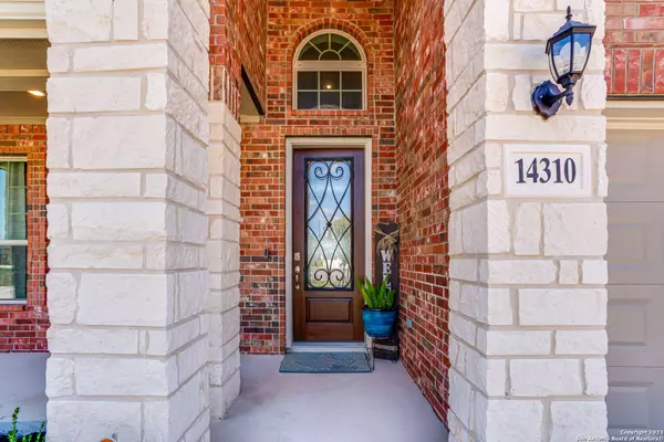 14310 RUNNING WOLF, San Antonio, TX 78245-3927