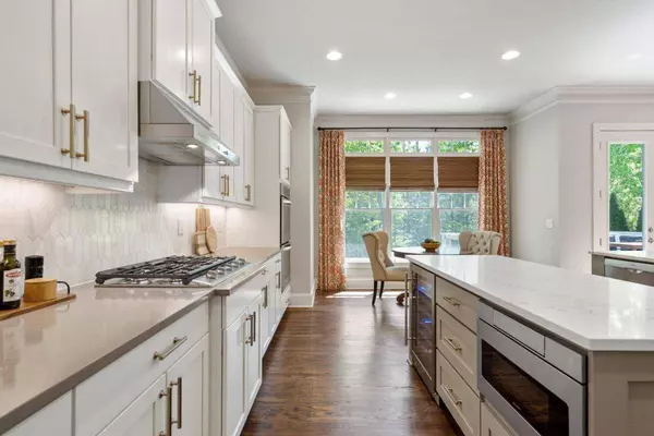 620 Willow Oak WAY, Roswell, GA 30076