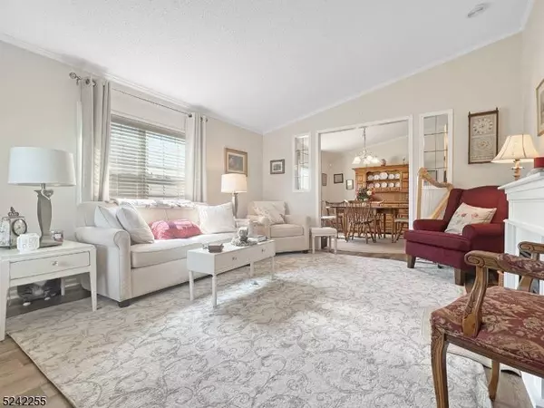 2 Caroline Drive, White Twp., NJ 07823