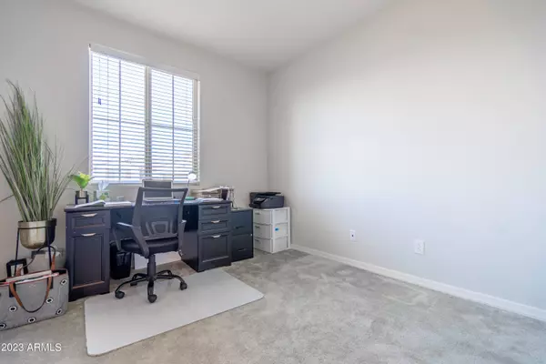 10655 W EUCALYPTUS Road, Peoria, AZ 85383