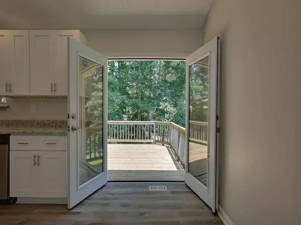 1555 Olde Oak DR, Lithia Springs, GA 30122