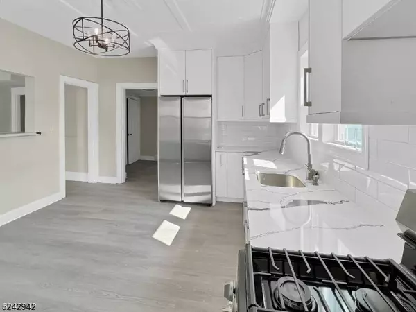 690 S Main St, Phillipsburg Town, NJ 08865