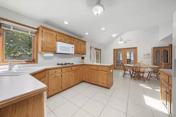 22211 Clary Sage DR, Frankfort, IL 60423