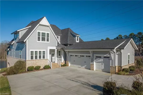 9110 Greenwood RD, Statesville, NC 28625