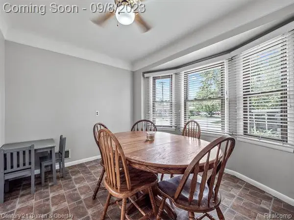 2429 WASHINGTON Avenue, Lincoln Park, MI 48146