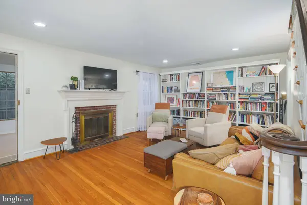 8311 TULPEHOCKEN AVE, Elkins Park, PA 19027