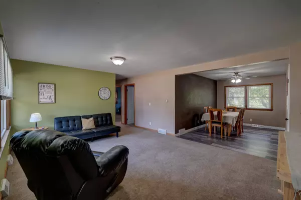 1037 W Wisconsin Street, Portage, WI 53901