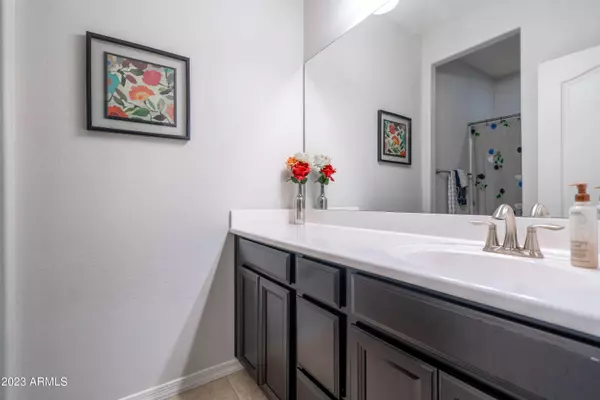 10655 W EUCALYPTUS Road, Peoria, AZ 85383