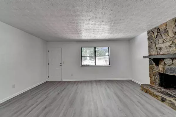 5385 Lambert DR #B-8, Norcross, GA 30093