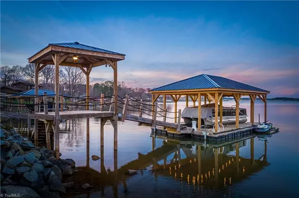 9110 Greenwood RD, Statesville, NC 28625