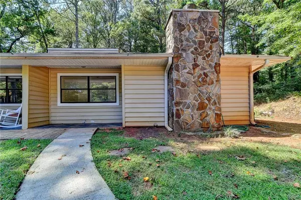 5385 Lambert DR #B-8, Norcross, GA 30093