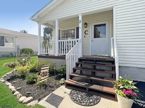 2 Caroline Drive, White Twp., NJ 07823