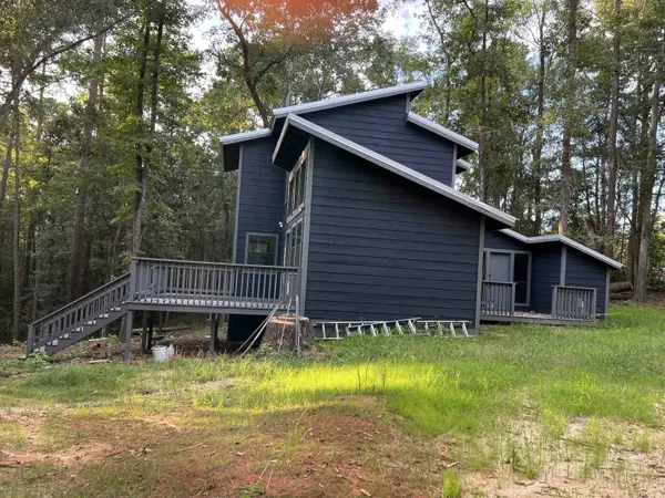 83 Swift ST, Quincy, FL 32351