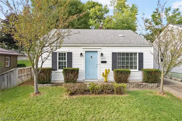 2417 Triplett BLVD, Akron, OH 44312