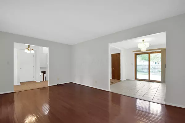 8205 Longhorn Road, Powell, OH 43065