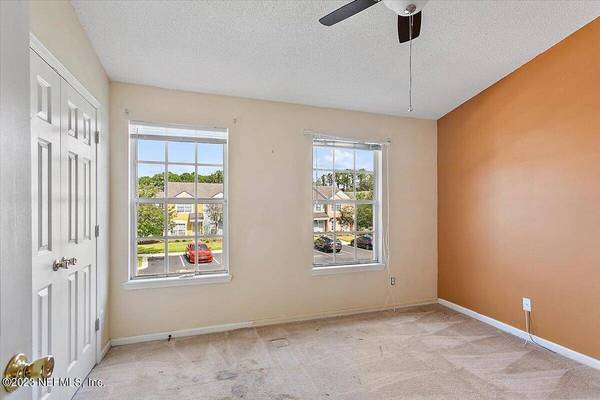 12311 KENSINGTON LAKES DR #302, Jacksonville, FL 32246