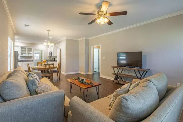 314 W Bond Street, Denison, TX 75020