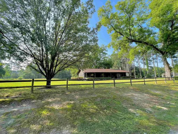 811 Chambersville Road, Fordyce, AR 71742