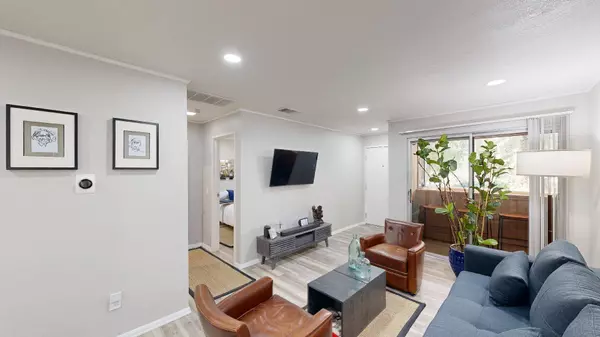 2825 N Los Felices RD #214, Palm Springs, CA 92262