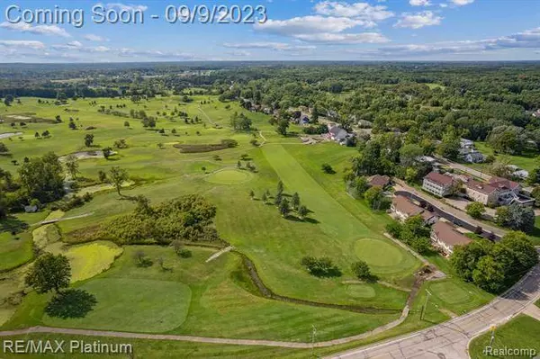 10142 Greenview Court, Goodrich, MI 48438