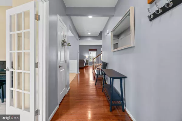 829 CREEKSIDE VILLAGE BLVD, Glen Burnie, MD 21060