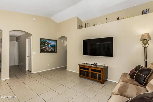 1702 E GAIL Drive, Chandler, AZ 85225