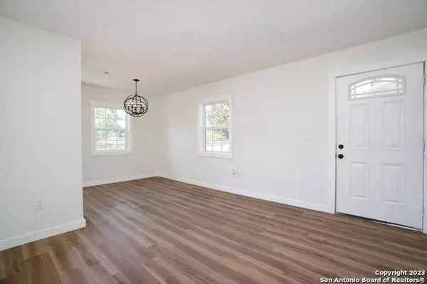 203 O'Conee St, San Antonio, TX 78211