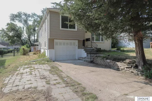 2306 Clay Street, Bellevue, NE 68123