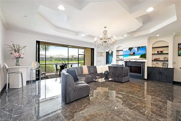 9653 Montelanico LOOP #103, Naples, FL 34119