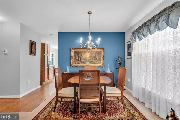 6 MONTCLAIR AVE, Berlin, NJ 08009